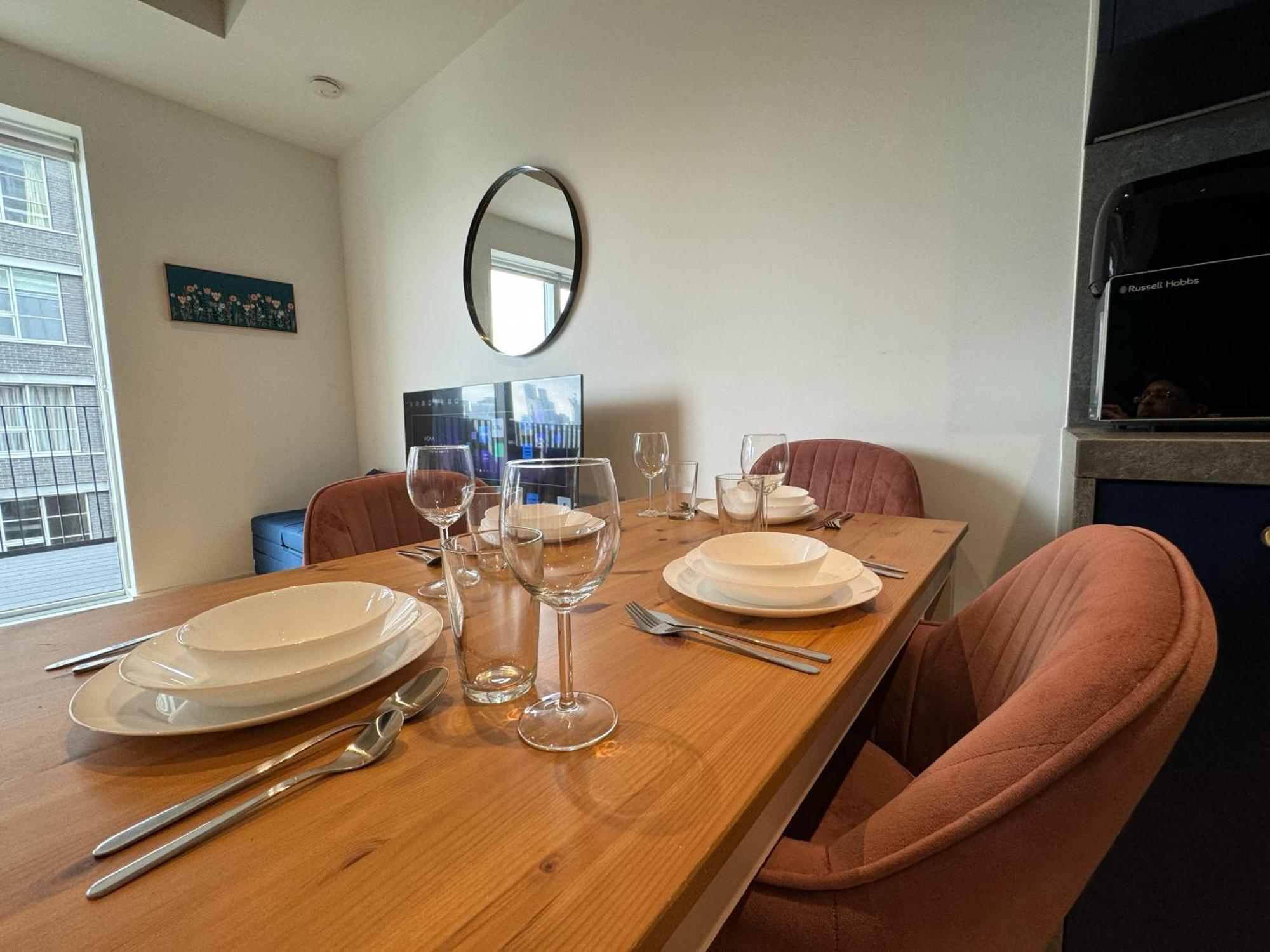 דירות London Luxury Flat With Balcony, River View, O2 Arena, Excel, Canary Wharf, Station מראה חיצוני תמונה