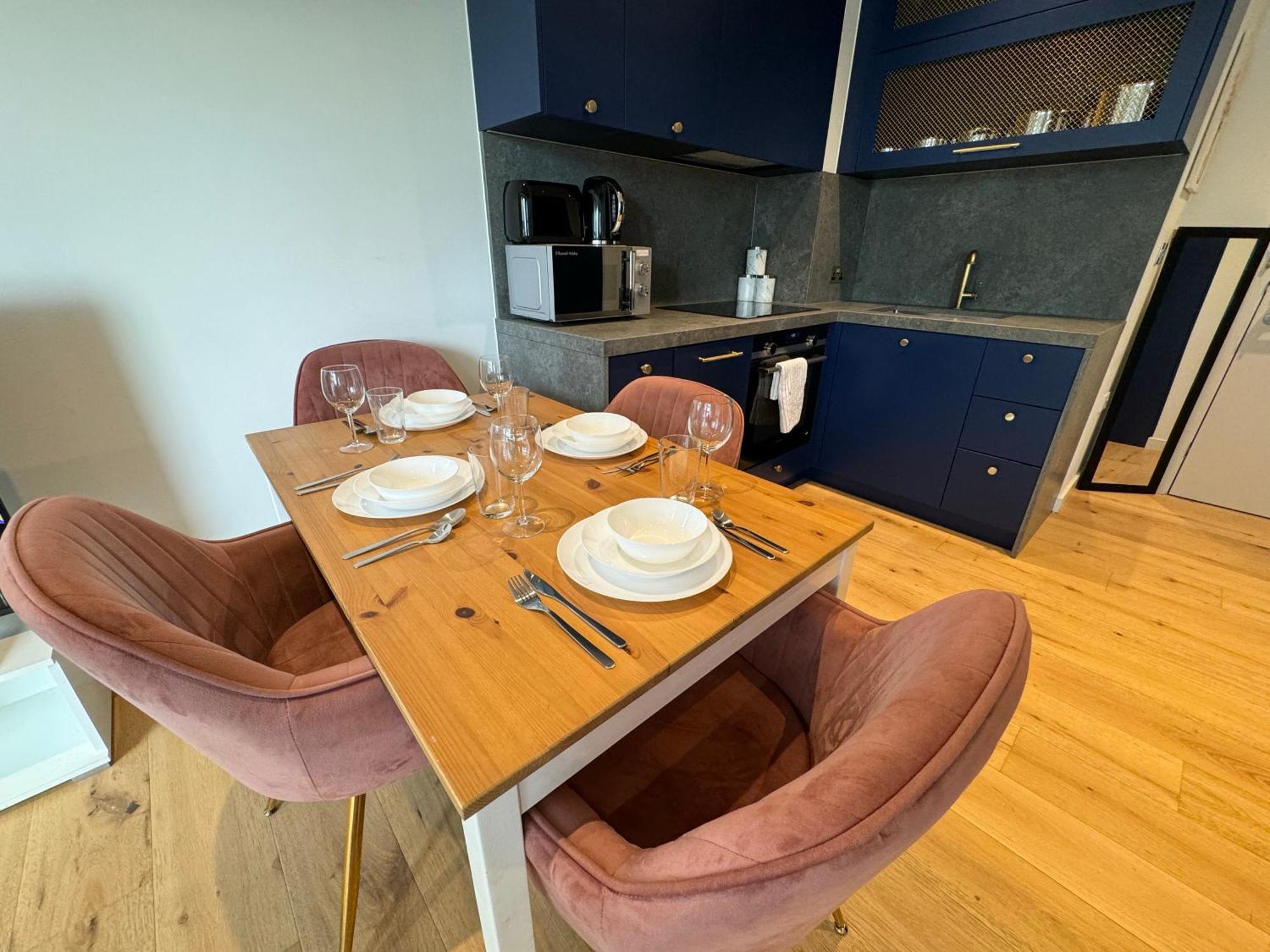 דירות London Luxury Flat With Balcony, River View, O2 Arena, Excel, Canary Wharf, Station מראה חיצוני תמונה