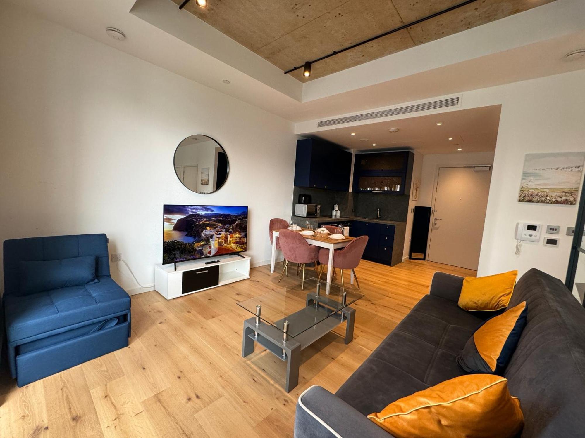 דירות London Luxury Flat With Balcony, River View, O2 Arena, Excel, Canary Wharf, Station מראה חיצוני תמונה