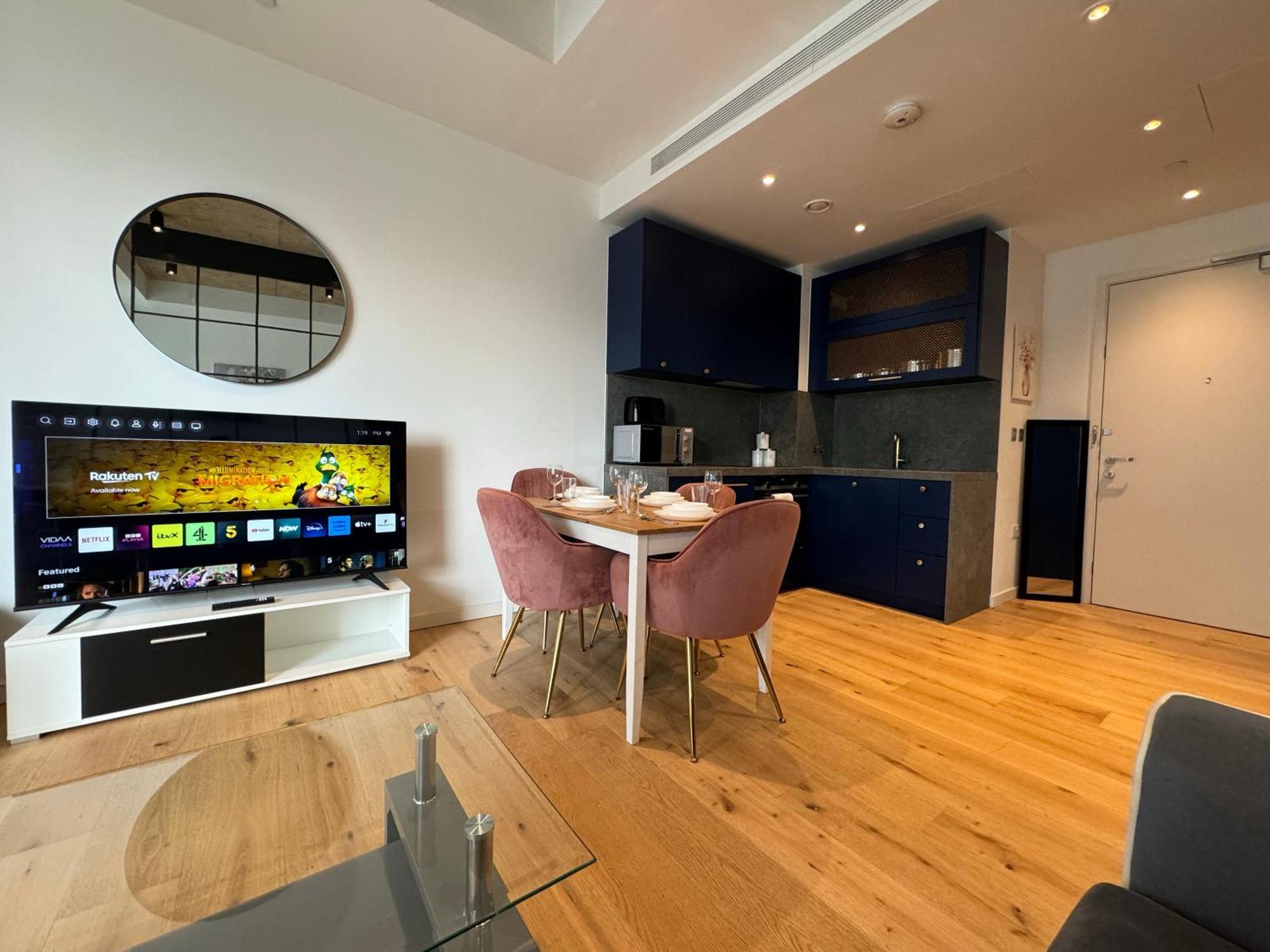 דירות London Luxury Flat With Balcony, River View, O2 Arena, Excel, Canary Wharf, Station מראה חיצוני תמונה