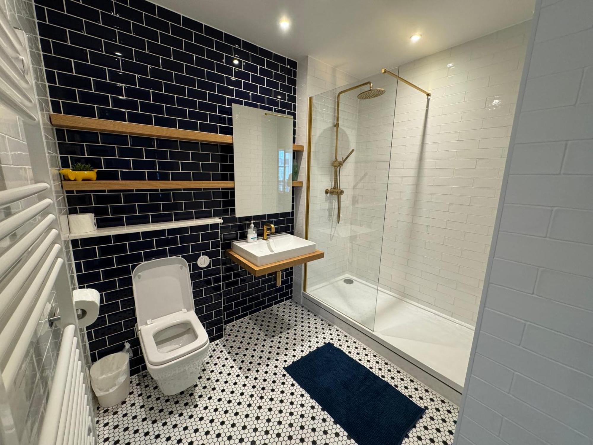 דירות London Luxury Flat With Balcony, River View, O2 Arena, Excel, Canary Wharf, Station מראה חיצוני תמונה