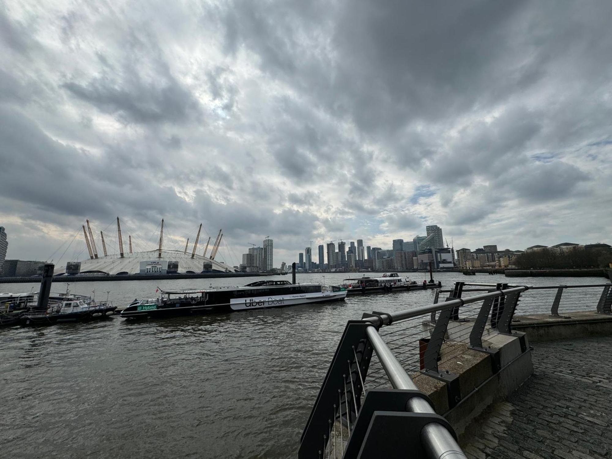 דירות London Luxury Flat With Balcony, River View, O2 Arena, Excel, Canary Wharf, Station מראה חיצוני תמונה