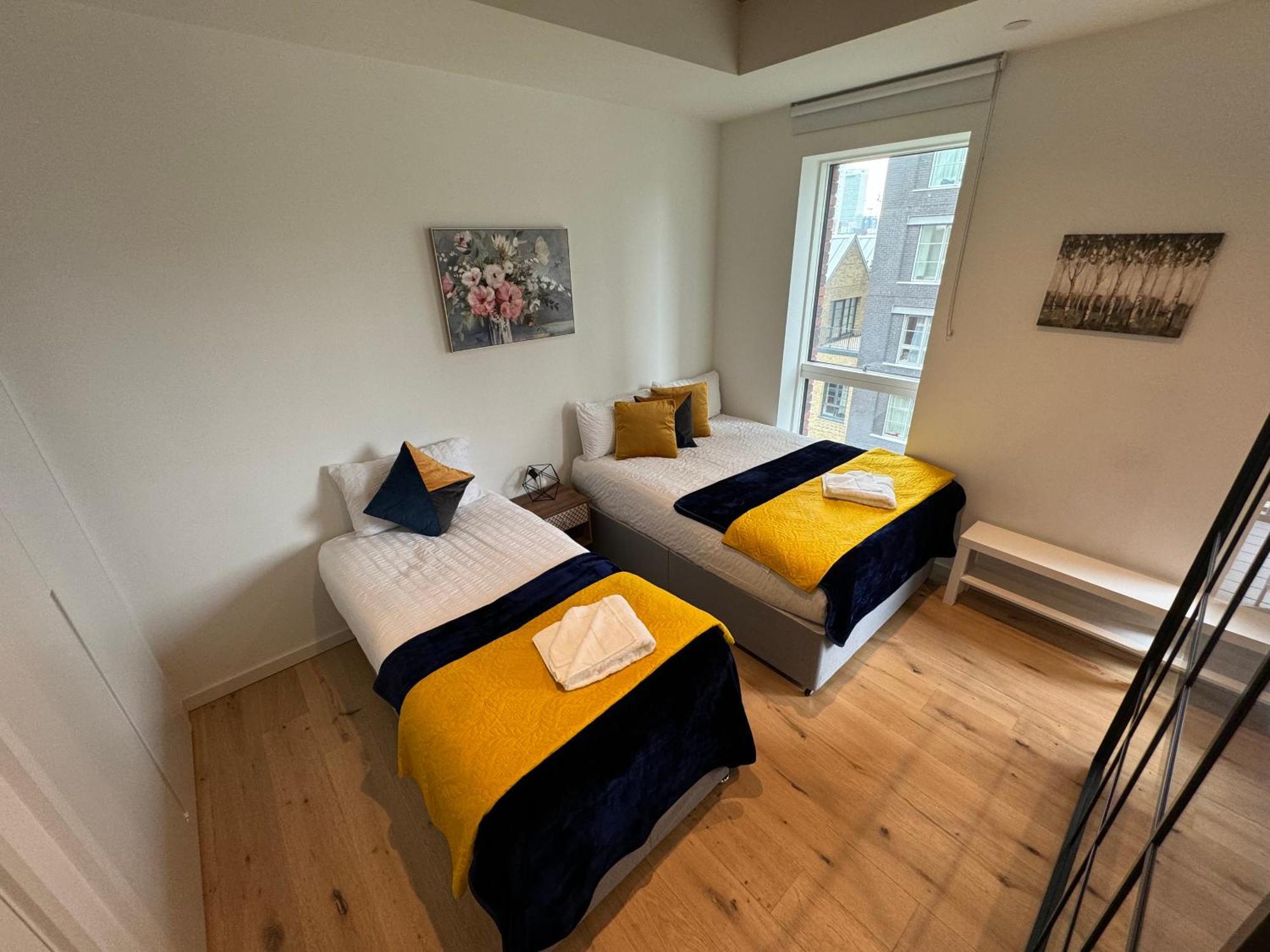 דירות London Luxury Flat With Balcony, River View, O2 Arena, Excel, Canary Wharf, Station מראה חיצוני תמונה